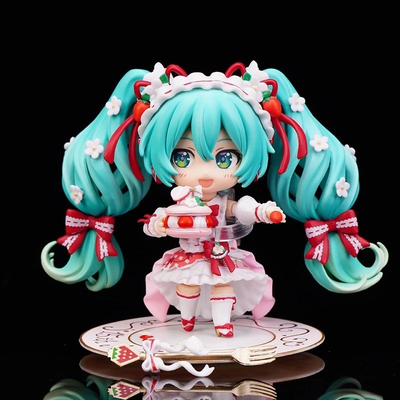 Hatsune Miku Nendo 15th Anniversary Ver. Strawberry Dress