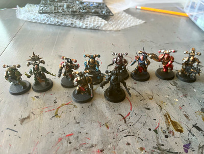 Games Workshop Warhammer 40K Chaos Space Marines. Legionaries kill team-painted