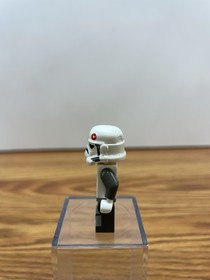 Lego Star Wars Minifigure  Imperial AT-AT Driver 4483 sw0102 Yellow Head