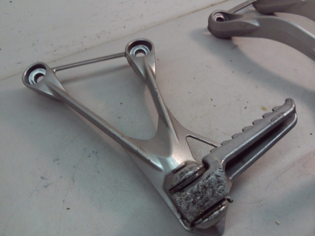 Passenger Footrests Foot Pegs w Bolts for Kawasaki Ninja ZX6R 2005