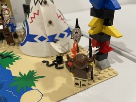 LEGO Western: Boulder Cliff Canyon (6748) With Box and Manual