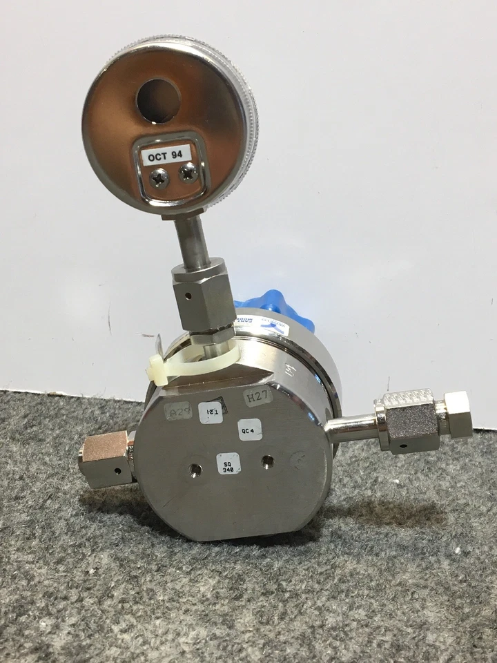 Regulador de válvula Parker Veriflo ultra alta pureza SS SQ3401003PFSFMF HBSO 1/2" Foto 4 de 4