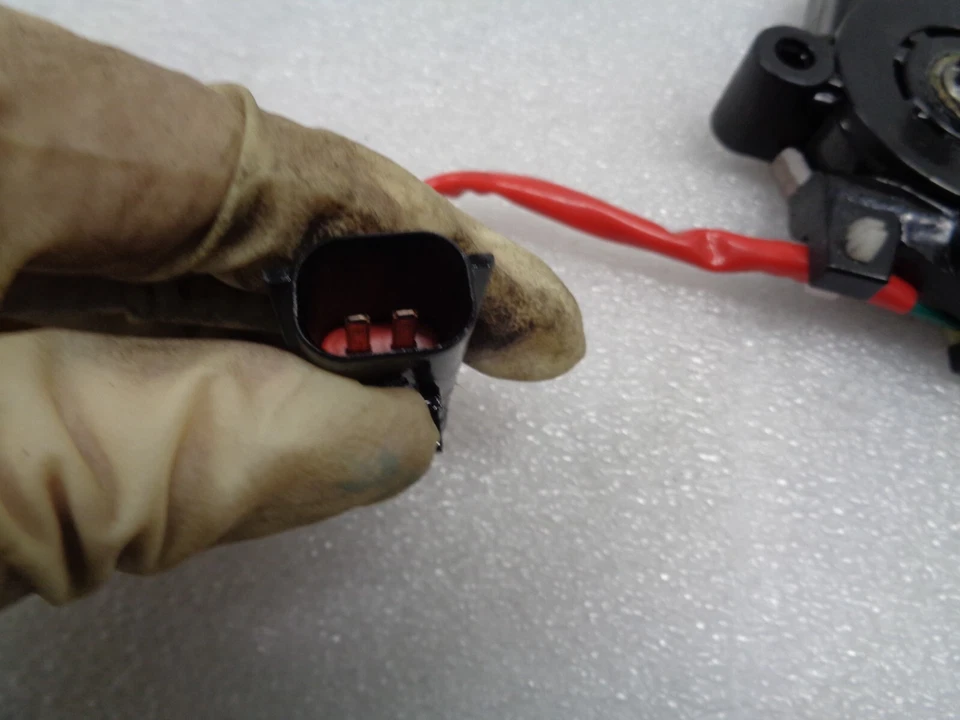 2000 Dodge Ram 1500 Van dianteiro direito passageiro motor de janela de energia fabricante de equipamento original AK2411221 - Imagem 2 de 4