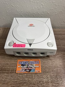 🔥 Sega Dreamcast Console lot of 2 HKT-3020 for Parts or Repair!