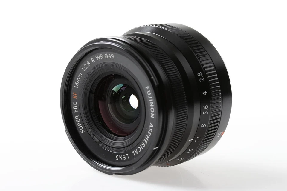 FUJIFILM Fujinon XF 16mm f/2,8 R WR - Schwarz - SNr: 3CA02103 - Bild 4 von 4