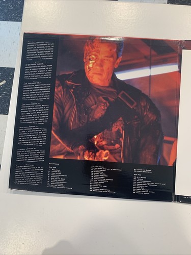 Terminator 2 Judgment Day Laserdisc Special Widescreen Edition Schwarzenegger - Picture 4 of 9