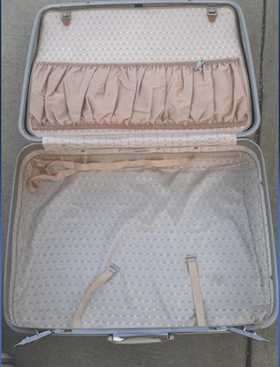 Vintage Set of 3 Samsonite Silhouette Travel Suitcase