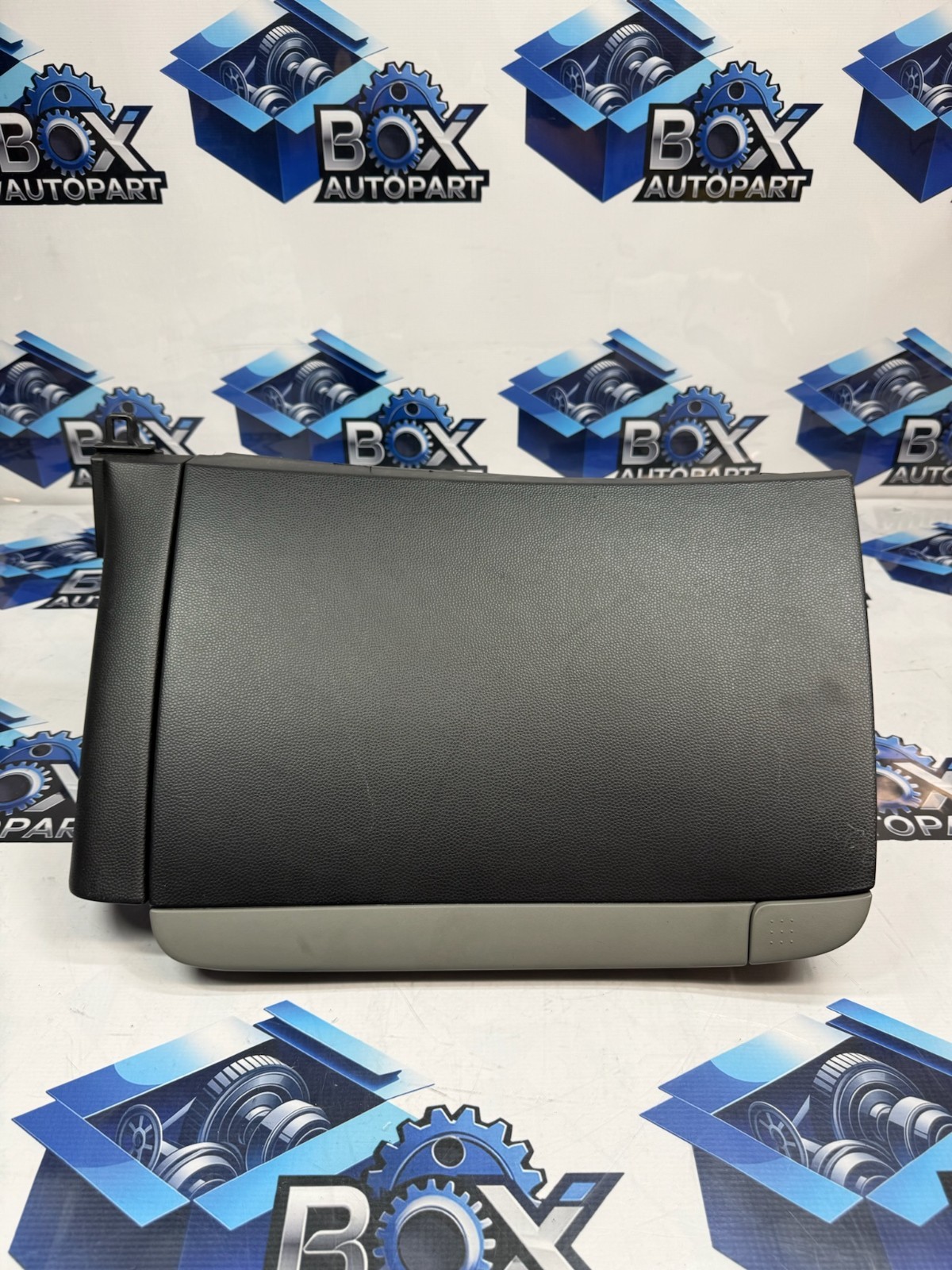 2017-2019 Kia Soul Glove Box 84512-B2000 OEM