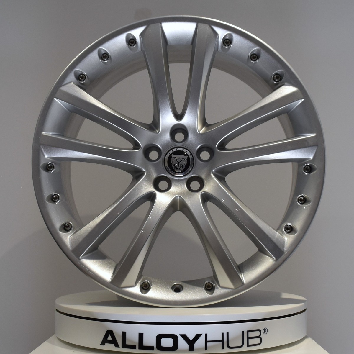 liberty　1002 GENUINE JAGUAR XF SENTA SILVER 20