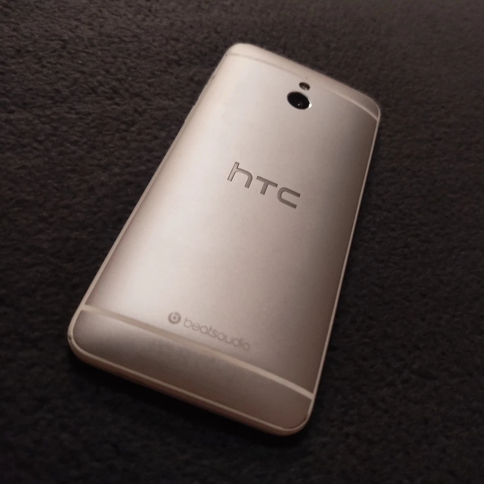 HTC One Mini M4 - Beats®Audio - 16GB - Android - Smartphone - Silber - Neuwertig - Bild 4 von 4
