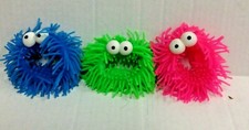 3 Stretchy Rubbery Googly Eyed Toy Bracelets Rings Kids Children Pink Blue Green