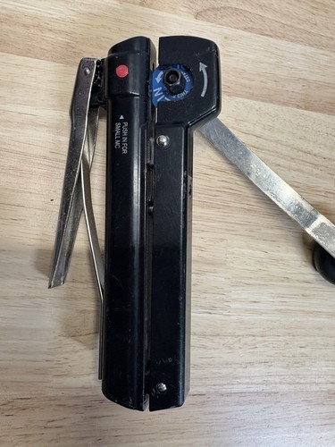 KLEIN TOOLS FLEXIBLER BX & PANZER KABELSCHNEIDER 53725 AUTOCLAMPING - Bild 3 von 3