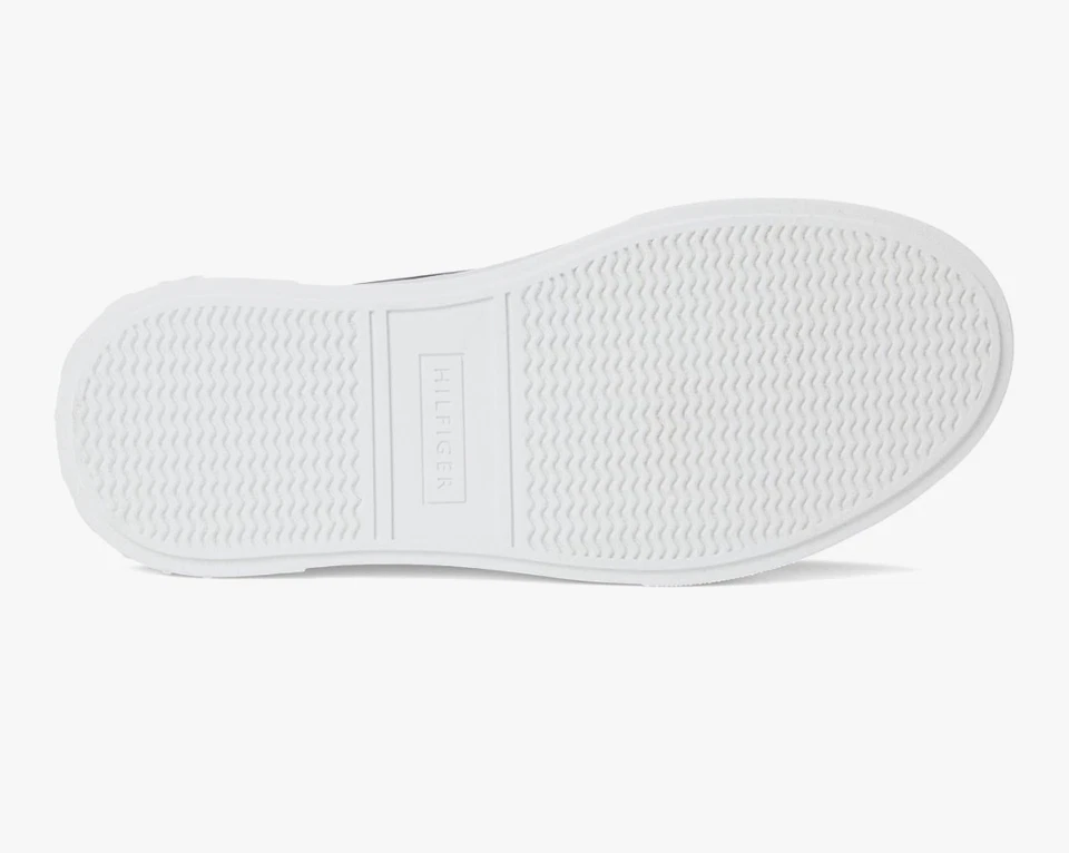 Nuevos mocasines Tommy Hilfiger Wilfer con logotipo metálico de la firma Talla 8 mediano Foto 4 de 4