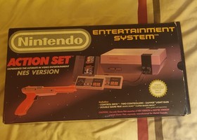 Nintendo NES Action Set Console Boxed- ONE CONTROLLER -WITHOUT GAME-UNTESTED