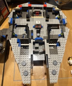 LEGO Star Wars 7190 Millennium Falcon Looks 100% Complete w/Manual  and Mini Fig