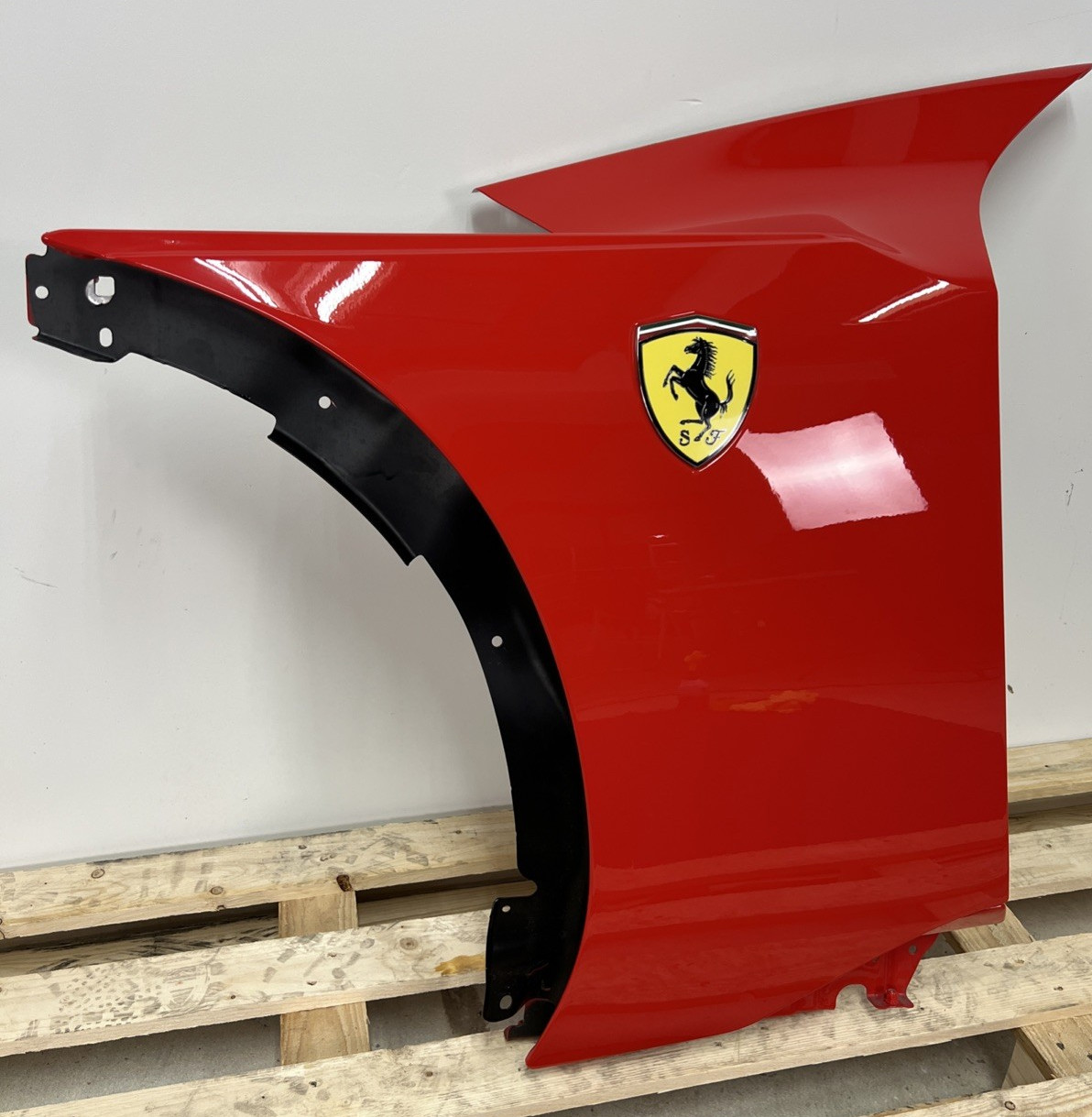 FERRARI PUROSANGUE LEFT FENDER 985822816 2023 - 2026 OEM