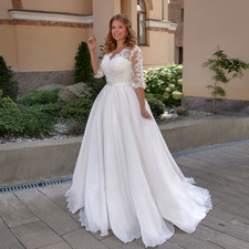 Charming Plus Size Wedding Dress VNeck Half Sleeves Applique Organza Bridal Gown