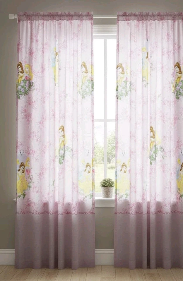 Комплект постельного белья Disney Princess Twin - одеяло, шторы и простыня Золушка, Белль - Изображение 3 из 4