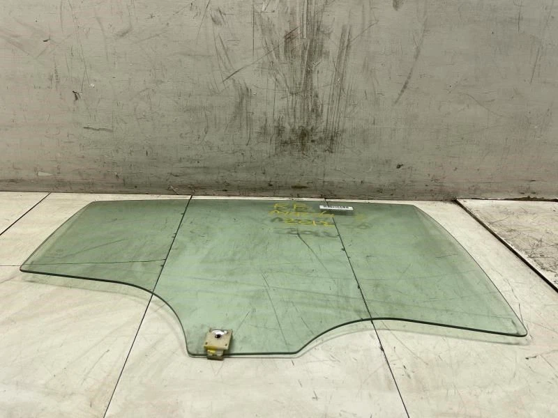 Mazda 6 2012 puerta trasera derecha del lado del pasajero vidrio OEM+ Foto 3 de 4