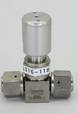 11835 SWAGELOK HIGH PURITY BELLOWS SEALED VALVE, 1/2" FVCR SS-BN8FR8-C