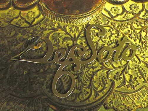DeSoto 6 Radiador Reja Script 1920-1930s Latón Nombre o Emblema - Picture 5 of 5