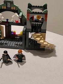 Lego Harry Potter #4752, Professor Lupin's Classroom - Complete 