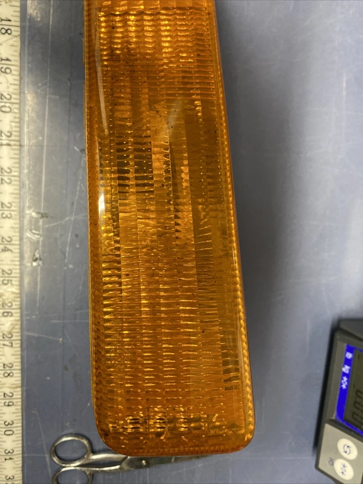 Lámpara de estacionamiento de señal delantera derecha lado del pasajero Mopar OEM 1991-1996 Dodge Dakota Foto 4 de 4