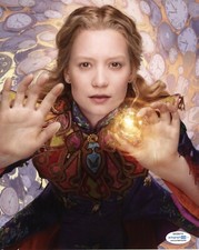 Mia Wasikowska Alice in Wonderland Autographed Signed 8x10 Photo ACOA 2020-3