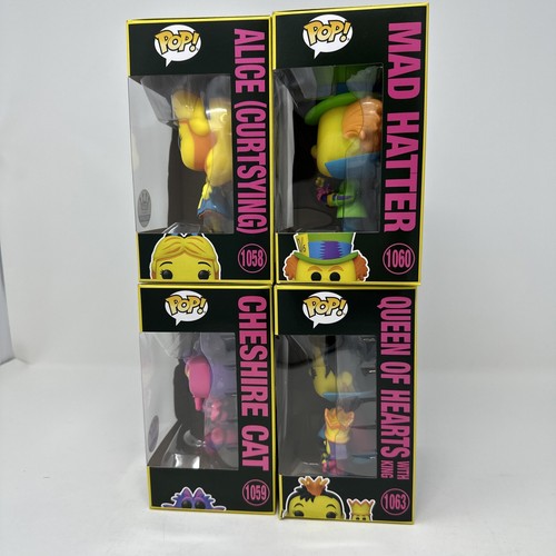Funko Pop! Alice im Wunderland Schwarzlicht Set - Funko Shop exklusiv - Bild 2 von 4
