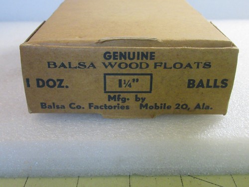 12 VINTAGE FISHING BOBBERS 1 DOZEN ORIGINAL GENUINE BALSA WOOD FLOATS 1 1/4 INCH