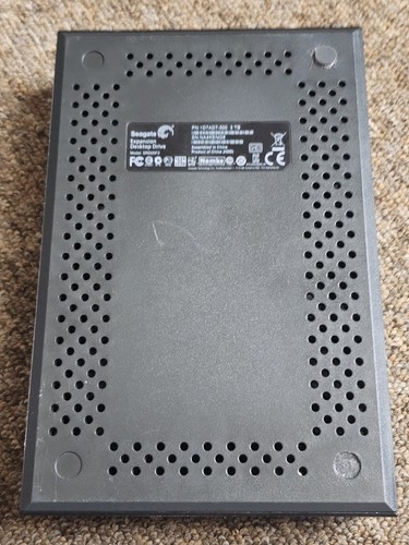 Seagate 3TB Expansion Desktop Drive - Model SRD00F2 External Hard Drive - Picture 2 of 3