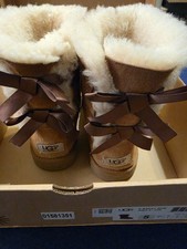 Big Kids UGG Bailey Bow II Boot - Chestnut Suede, Size 5 US 1017394K