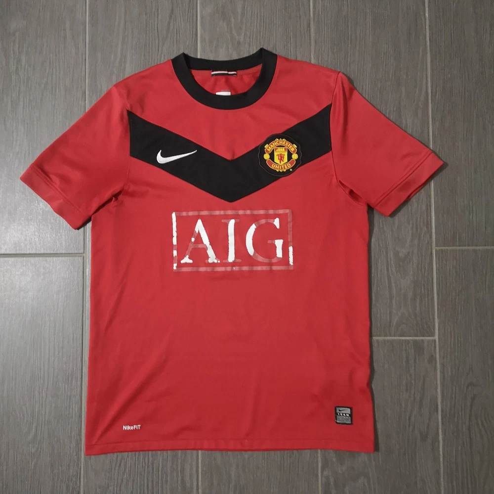 Vintage 2009/10 Manchester United Trikot Größe: S Retro Fußball Streatwear Nike