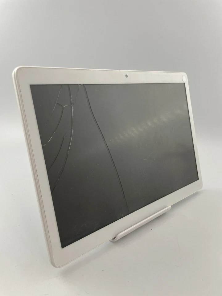 Fusion 5 F105D Silver Unlocked 4G Dual Sim 32GB Cheap Android Tablet Cracked - Image 2 of 4