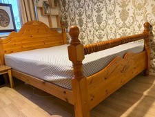 solid wooden heavy duty king-size bed frame with matress