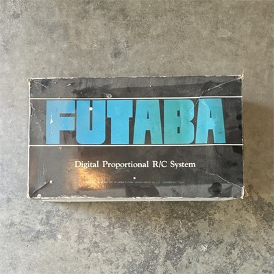 Futaba FP-7FGK 7-Channel Receiver & Transmitter Set w/ 4 Servos 72.910MHz