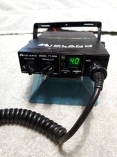 MIDLAND CB RADIO MODEL 77-099 Mic AND MOUNTING BRACKET Powers Up / 40 Channel