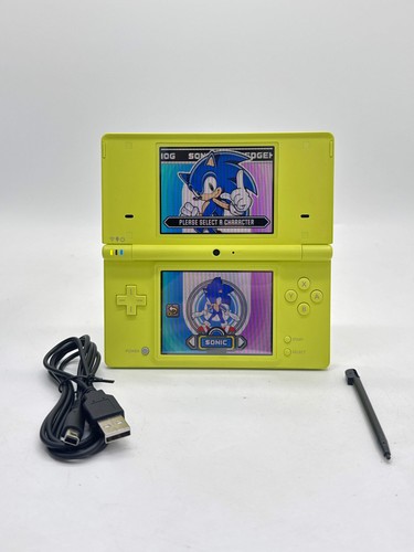 Nintendo DSi TWL-001(JPN) Lime Green Console w/ Stylus & Charger