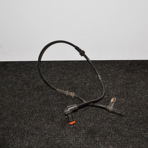MERCEDES-BENZ ABS-Sensor vorne rechts W205 A2045400117 2010
