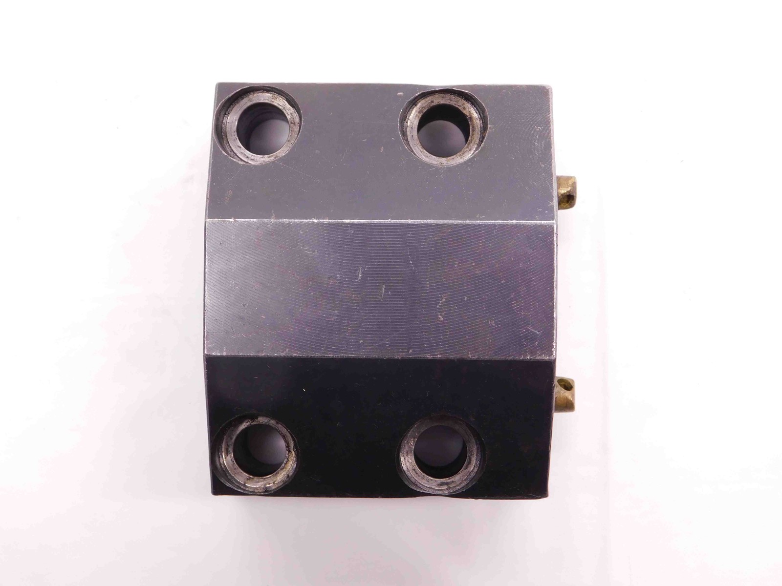 1 1/2 I.D. LATHE BORING BAR TURRET TOOL HOLDER 45mm X 80mm BOLT HOLE PATTERN