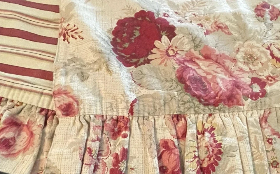 WAVERY NORFOLK ROSE FLORAL GENERAL STORE STRIPE RUFFLED TABLERUNNER 14 X 73 - Image 2 of 2