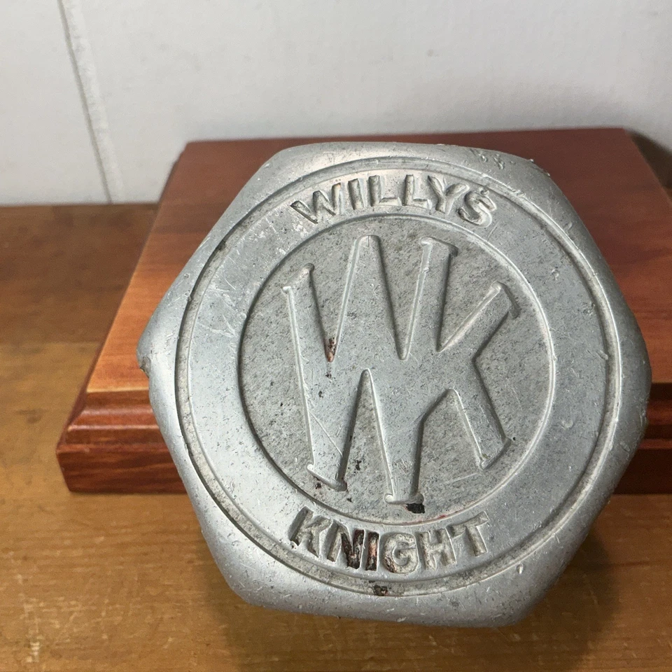 1914 - 1922 Willys Knight Grease Cap OEM Hubcap Original Dust Cover - Image 3 of 4