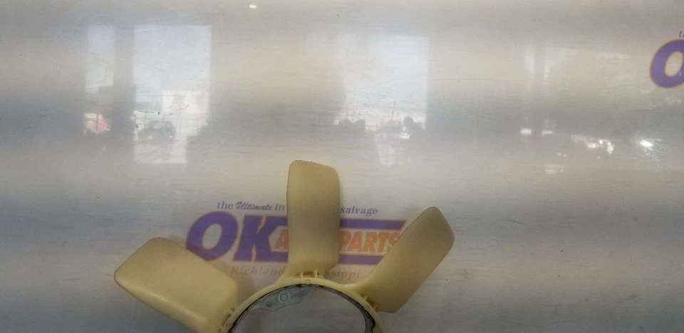 HOJA VENTILADOR RADIADOR TOYOTA TUNDRA 18 5,7 L Foto 2 de 4