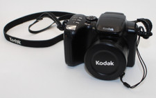 Kodak Easyshare Z712IS 7.1 MP Digital Camera 12Optical Zoom Black For Parts Only