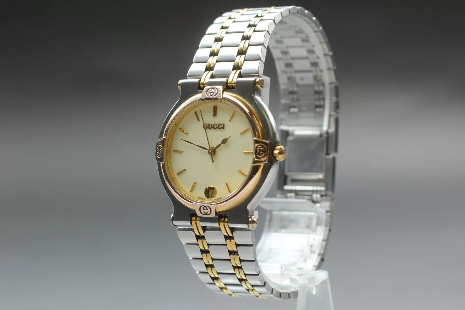 *Presque comme neuve+++* Montre Homme Gucci 9000M Cadran Ivoire Date 30m Quartz