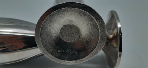 WM. A. Roger Silver Weighted Salt and pepper shaker - Picture 8 of 9