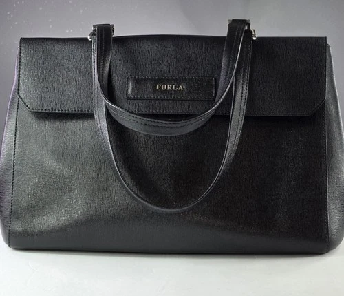 Furla Black Leather Saffiano Handbag Excellent