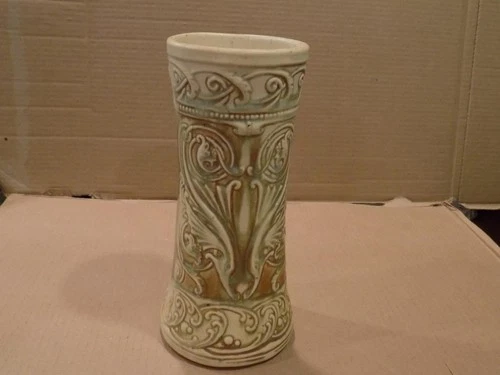 Weller Pottery 10" Clinton Iv0ry Pattern Art Nouveau Ceramic Vase 1910's