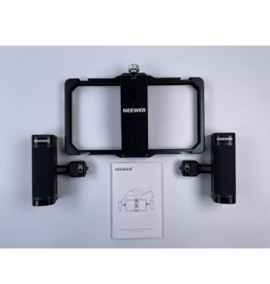 NEEWER PA005E universal phone cage kit with Dual Handle Android/iOS system