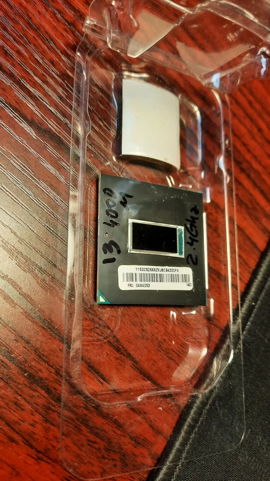  Intel Core i3-4000M 2.4GHZ 3MB CACHE Socket G3 -USED - Image 3 of 4